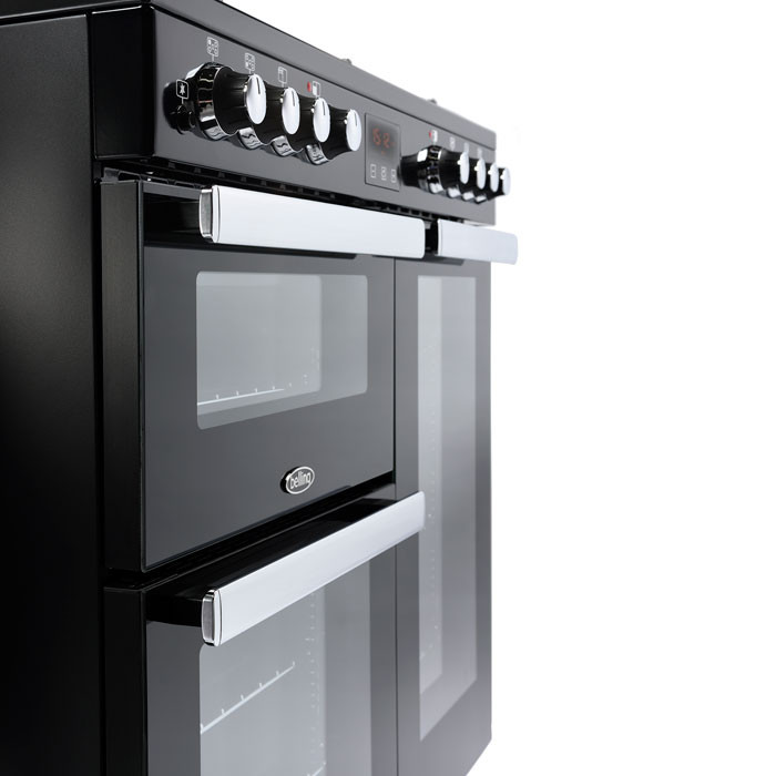 To browse the Venia store,