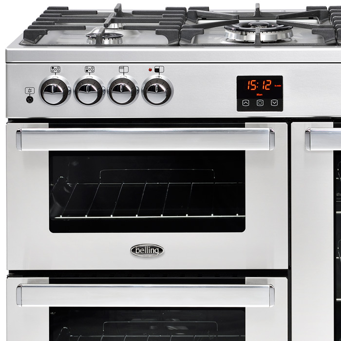 To browse the Venia store,