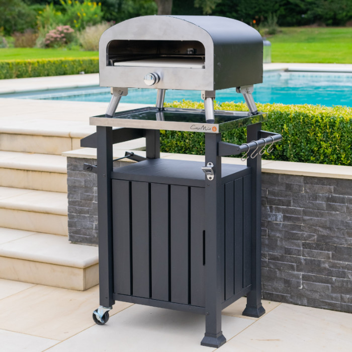 To browse the Venia store,