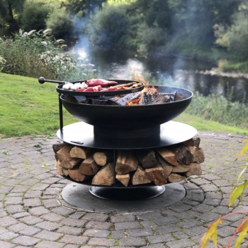 Ring of Logs 90cm Fire Pit with Swing Arm BBQ Rack
