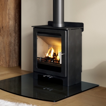 Mendip Loxton 5, Lifestyle