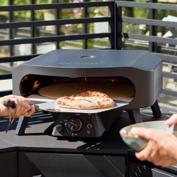 Cozze 17" Gas Pizza Oven with Rotating Stone, Black Edition