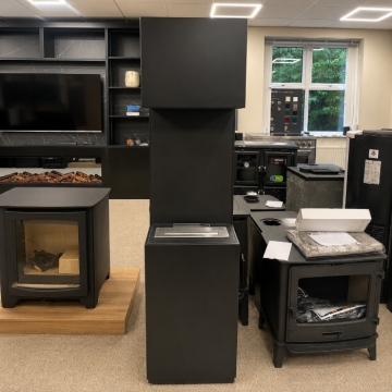 (Slightly Damaged) Kratki Sierra Wood Burner Style Bio Ethanol Stove, Black