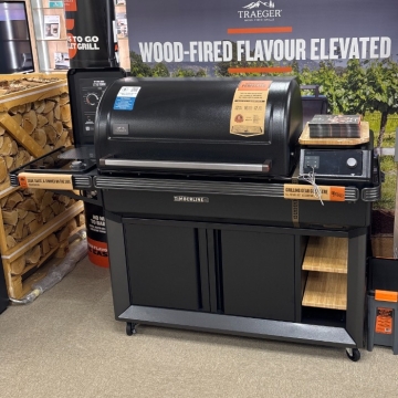 (Showroom Clearance) Traeger Timberline XL Wood Pellet Grill (Showroom Clearance) Traeger Timberline XL Wood Pellet Grill
