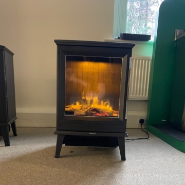 (Returned Damaged Packaging) Dimplex Laverton Optiflame Electric Stove