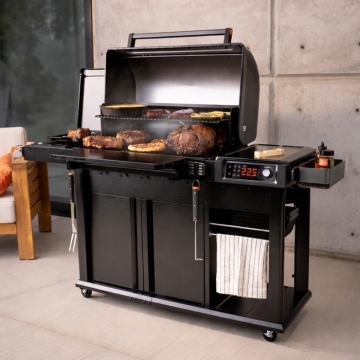Traeger Woodridge Elite Pellet Grill