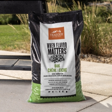 Traeger Oak Wood Pellets, 9kg Bag