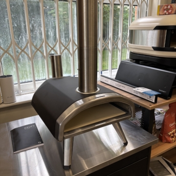 (Showroom Clearance) Ooni Fyra 12 Wood Fired Pizza Oven (Showroom Clearance) Ooni Fyra 12 Wood Fired Pizza Oven
