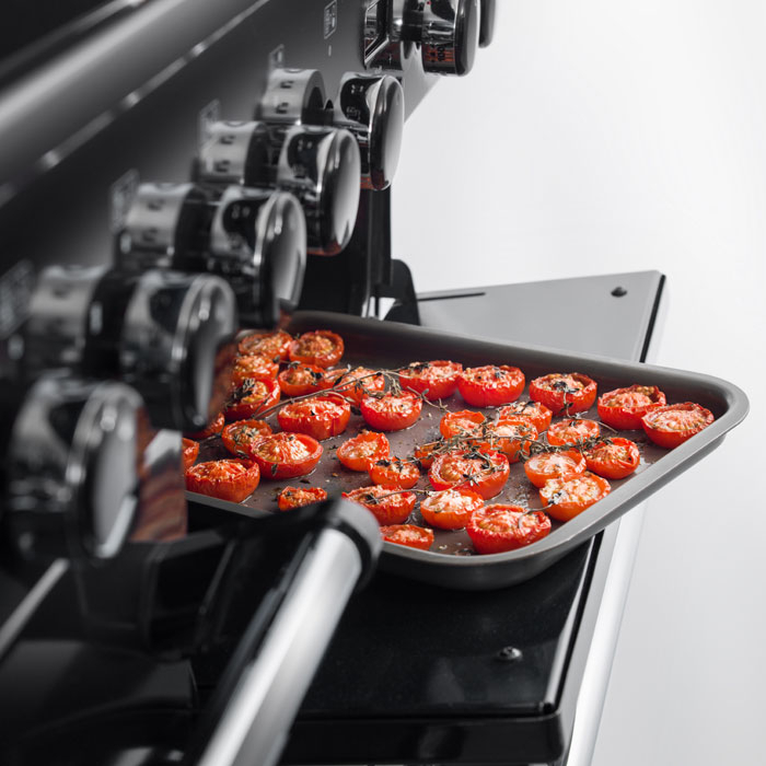 To browse the Venia store,