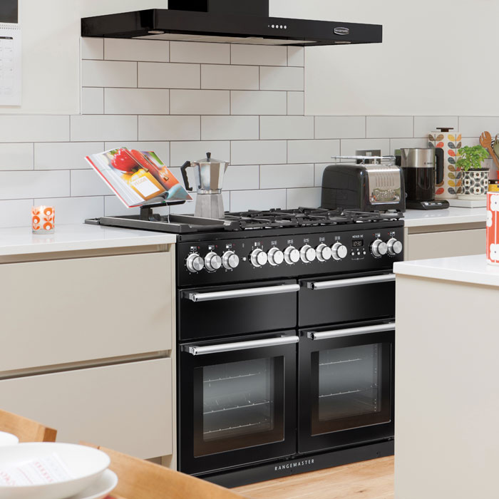 To browse the Venia store,