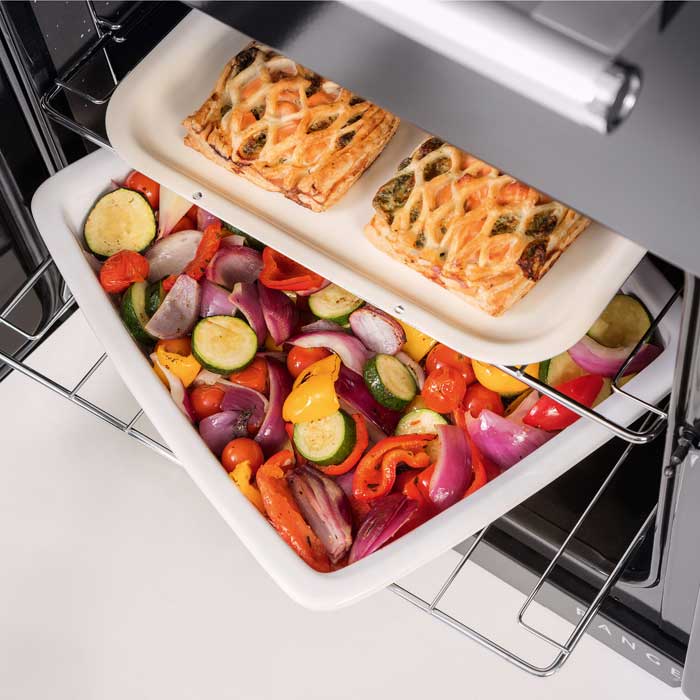 To browse the Venia store,