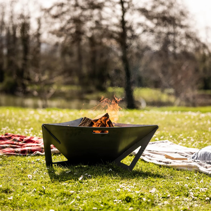 Arada Small Delta Firepit